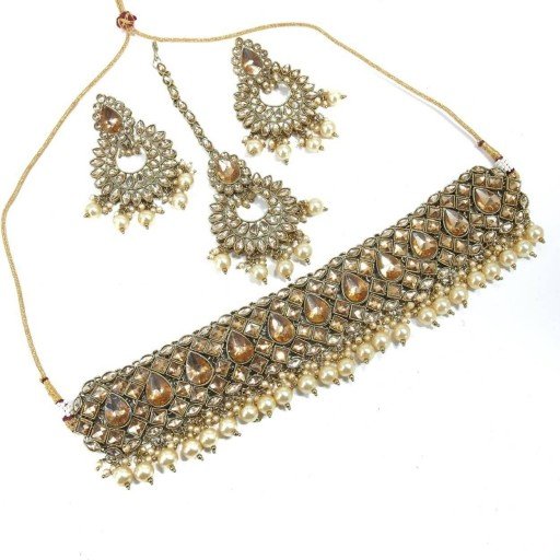 Fascinating Ethnic Work AD Kundan Necklace Set