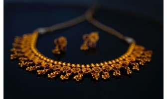 4 Best Necklace Set To Buy Online