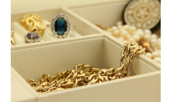 7 Best Ways To Organize Your Jewellery