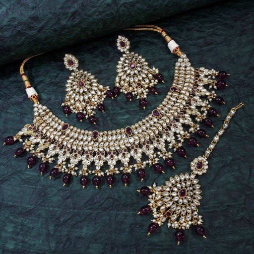 Prepossessing With Ethnic Work Kundan Necklace Set  