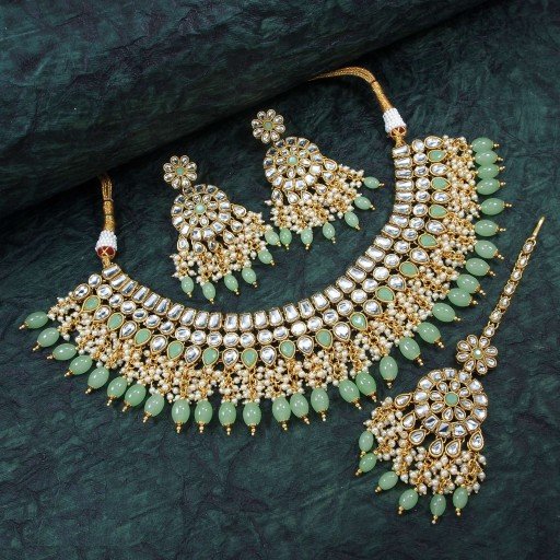 Glorious With Ethnic Work Kundan Necklace Set  