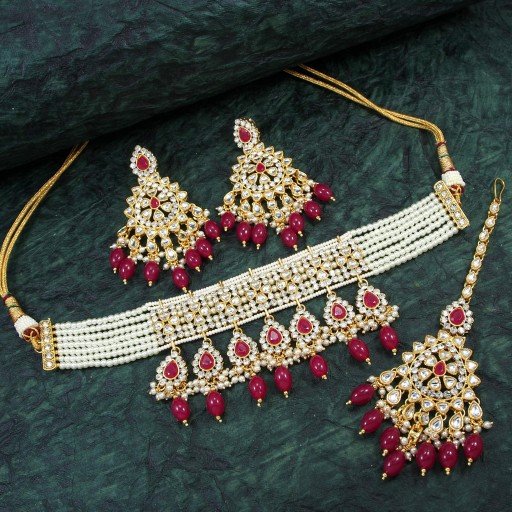 Resplendent With Designer Stone Work Kundan Necklace Set  