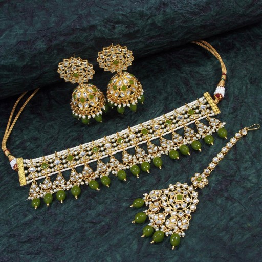 Beautiful With Traditional Work Kundan Necklace Set  