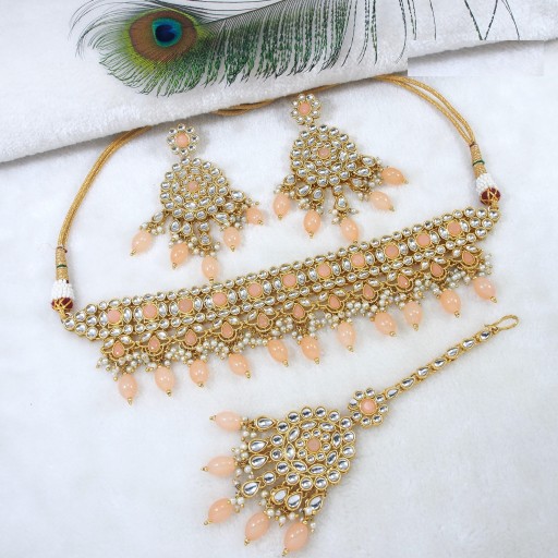 Elegant With Traditional Work Kundan Necklace Set  