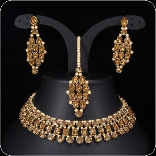 Rhinestones With Magnificent Designer Work Necklace Set