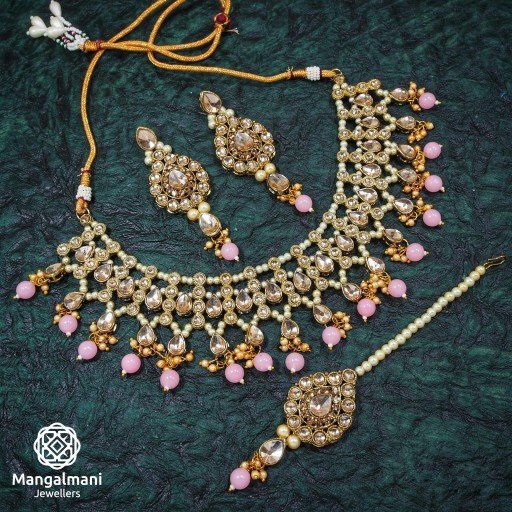Engaging Handmade Patwa Work Necklace Set Embellished With Kundan and Australian stone 
