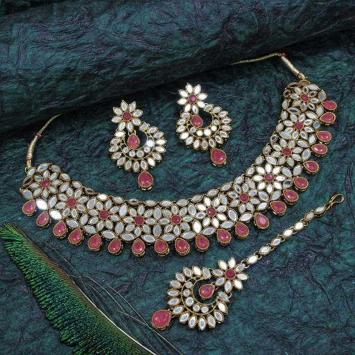 Pretty With Mirror Work Mirror Necklace Set Studded With Mirror