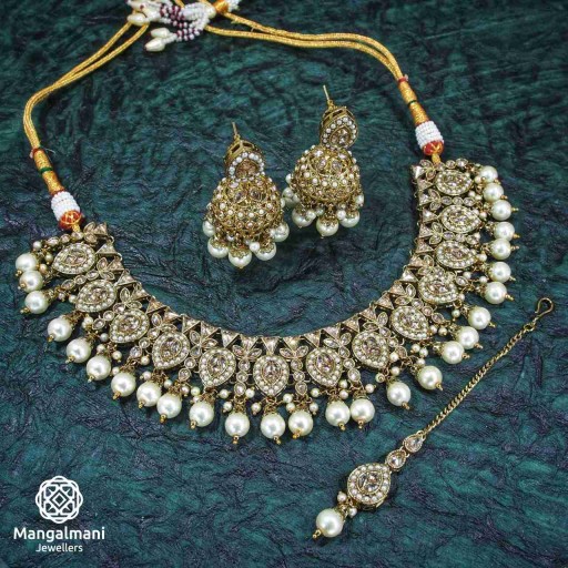 Beautiful White Coloured  Polki Necklace Set Decorated With Reverse Ad