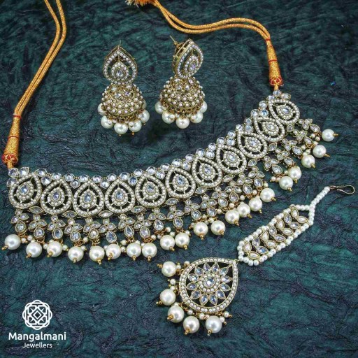 Charismatic White Coloured  Polki Necklace Set Embellished With Reverse Ad