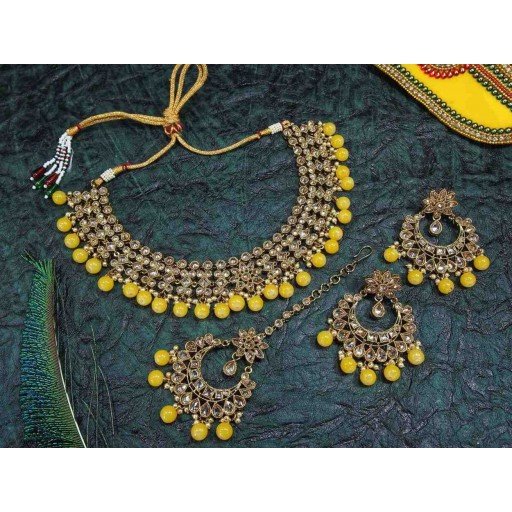 Pretty Traditional Work Polki Necklace