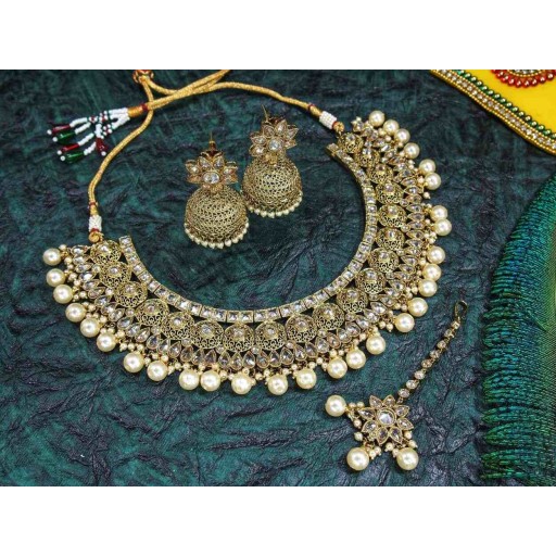 Elegant Ethnic Work Polki Necklace