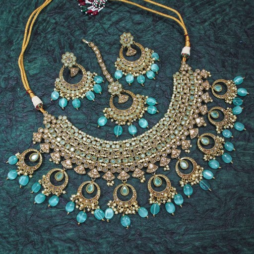 Presentable With Traditional Work Polki Necklace Set Adorned With Reverse AD