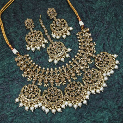 Ravishing With Ethnic Work Polki Necklace Set Adorned With Reverse AD