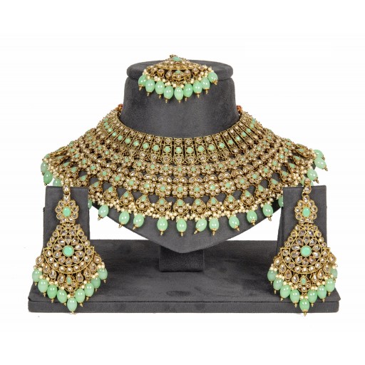 Trendy With Ethnic Work Polki Necklace Set  