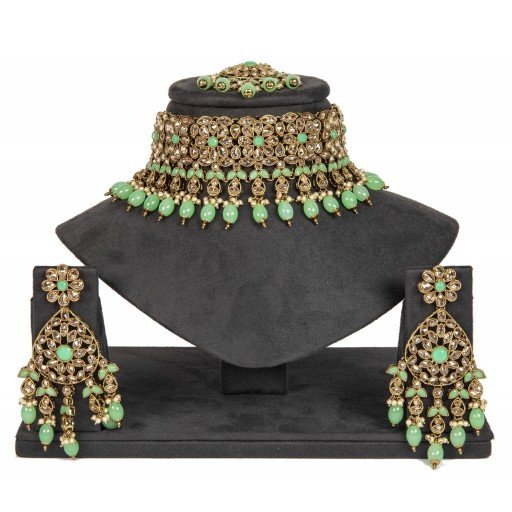 Glorious With Ethnic Work Polki Necklace Set  