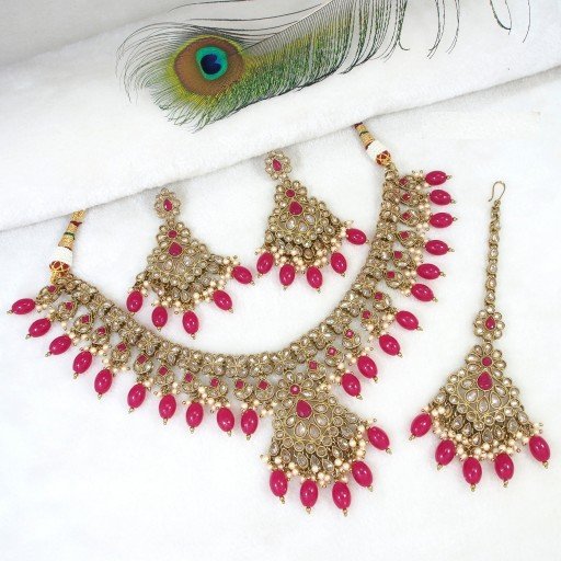 Attractive Polki Necklace Set  