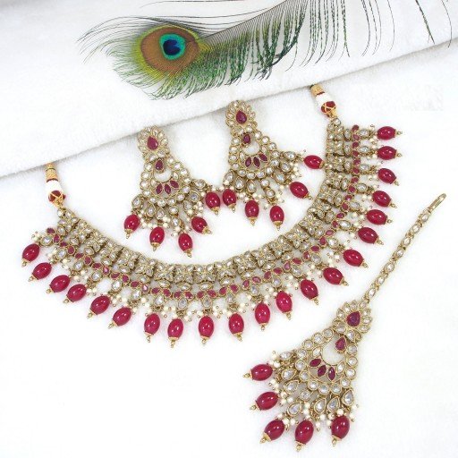 Captivating Polki Necklace Set  