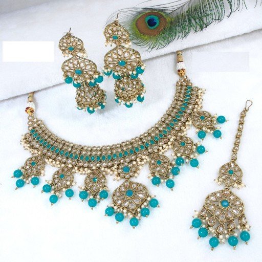 Prepossessing Polki Necklace Set  