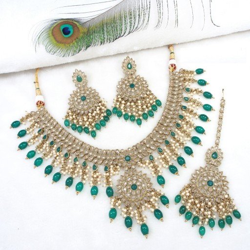 Stylish Polki Necklace Set  