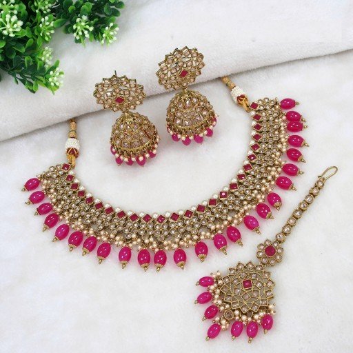 Captivating Polki Necklace Set  