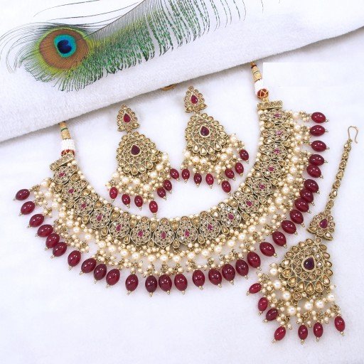 Beautiful Polki Necklace Set  