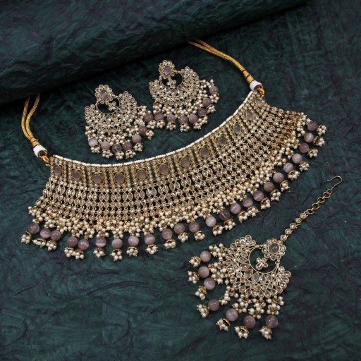 Fascinating Polki Necklace Set  