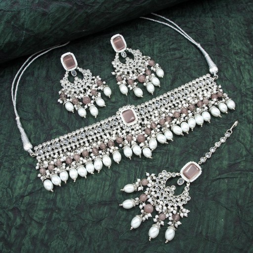 Pretty Polki Necklace Set  