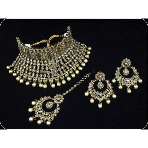 Ravishing Traditional AD Polki Semi Bridal Set