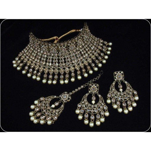 Prepossessing Traditional AD Polki Semi Bridal Set