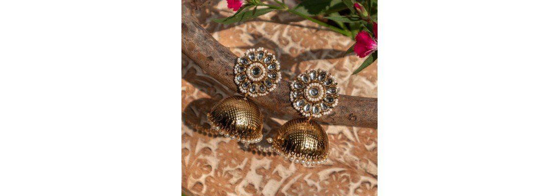 9 Best Indian Jhumkas That Every Woman Must Have