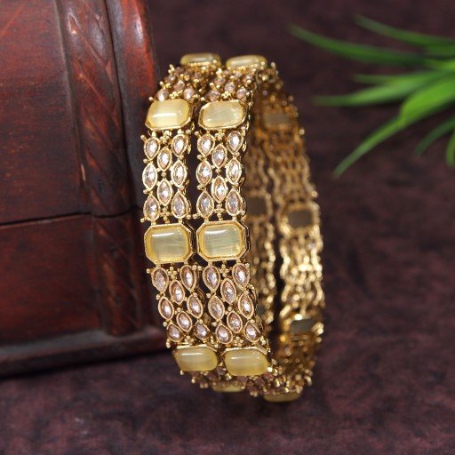 Attractive Polki Bangles