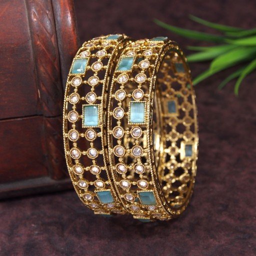 Fascinating Polki Bangles