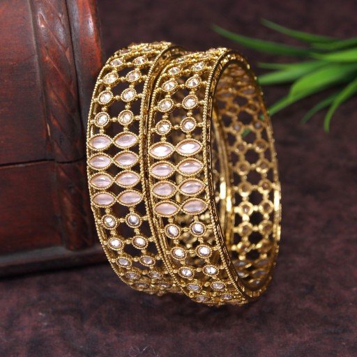 Fashionable Polki Bangles