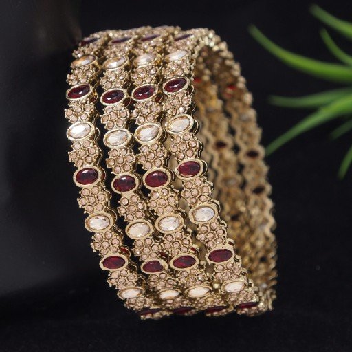 Desirable Polki Bangles