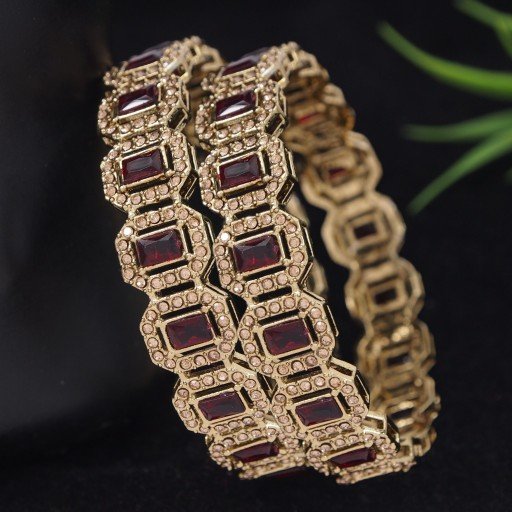 Prepossessing Polki Bangles