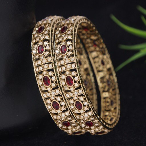 Resplendent Polki Bangles