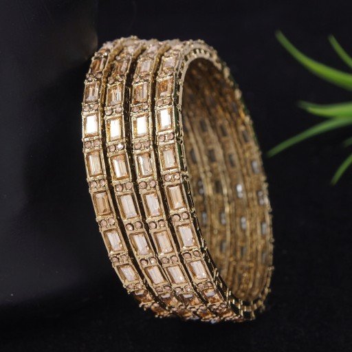 Fashionable Polki Bangles