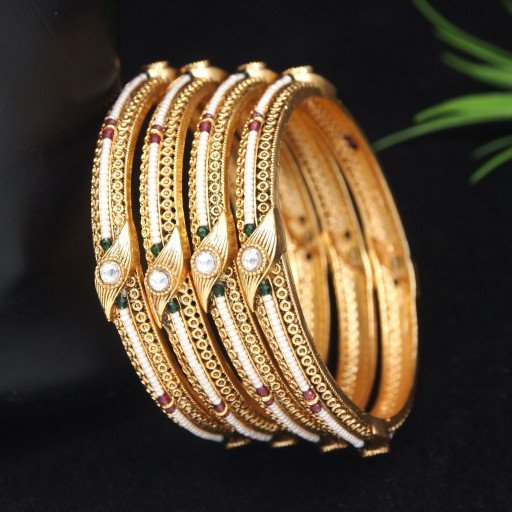 Attractive Polki Bangles
