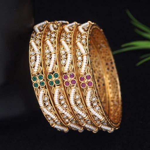 Charismatic Polki Bangles