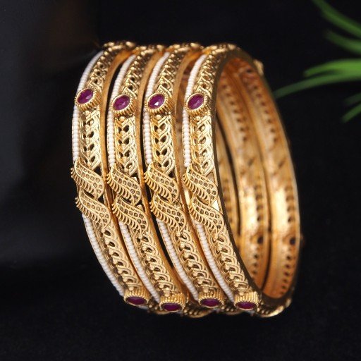Charming Polki Bangles