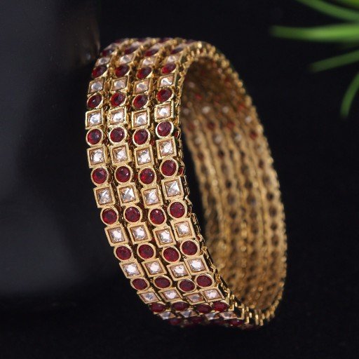 Stunning Polki Bangles