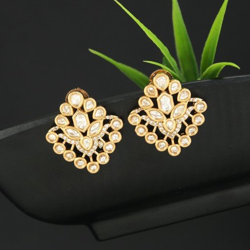 Fashionable Real Kundan Studs