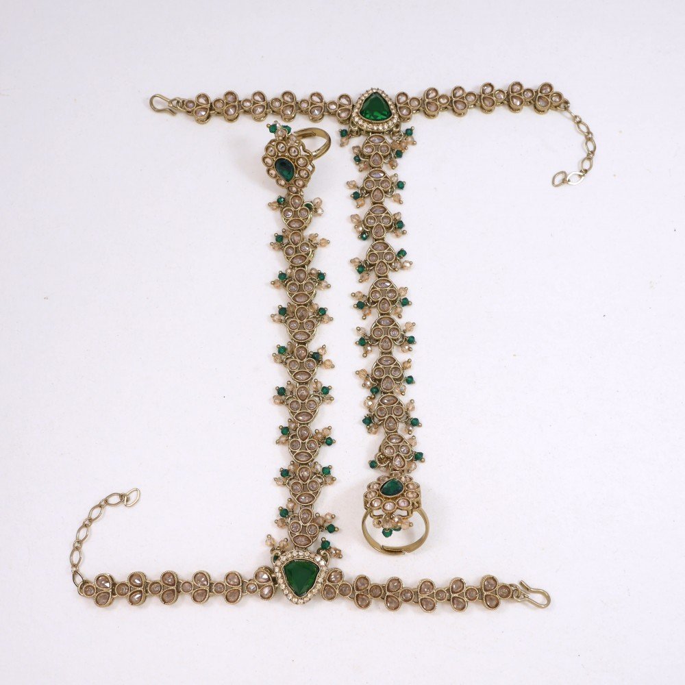 Traditional Worked Polki Hath Panja Adorned With Crystal Ad Work