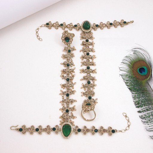 Stunning Polki Hath Panja