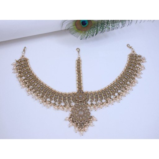 Charming Polki Mathapati