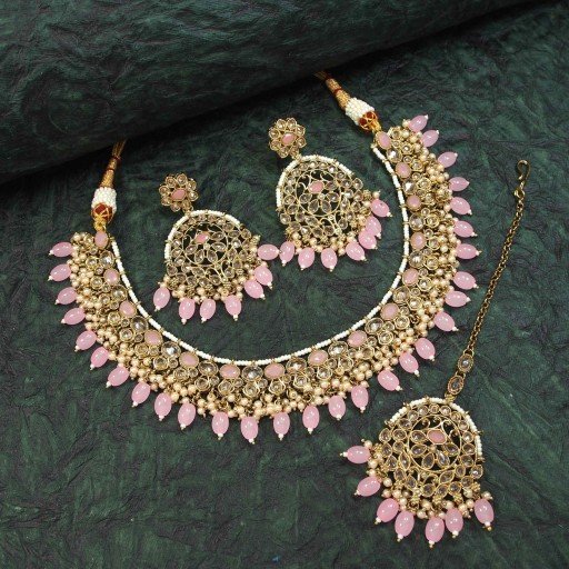 Captivating Reverse Ad Necklace Set