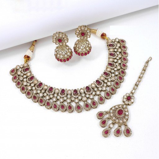 Attractive Polki Necklace Set