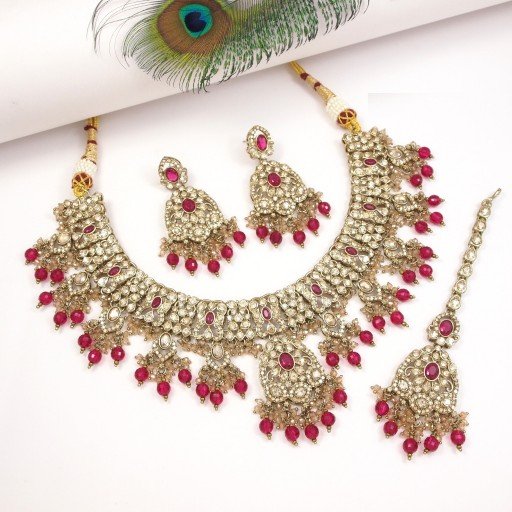 Stunning Polki Necklace Set