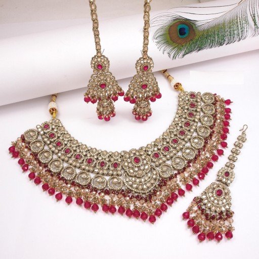 Captivating Polki Necklace Set