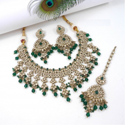 Elegant Polki Necklace Set
